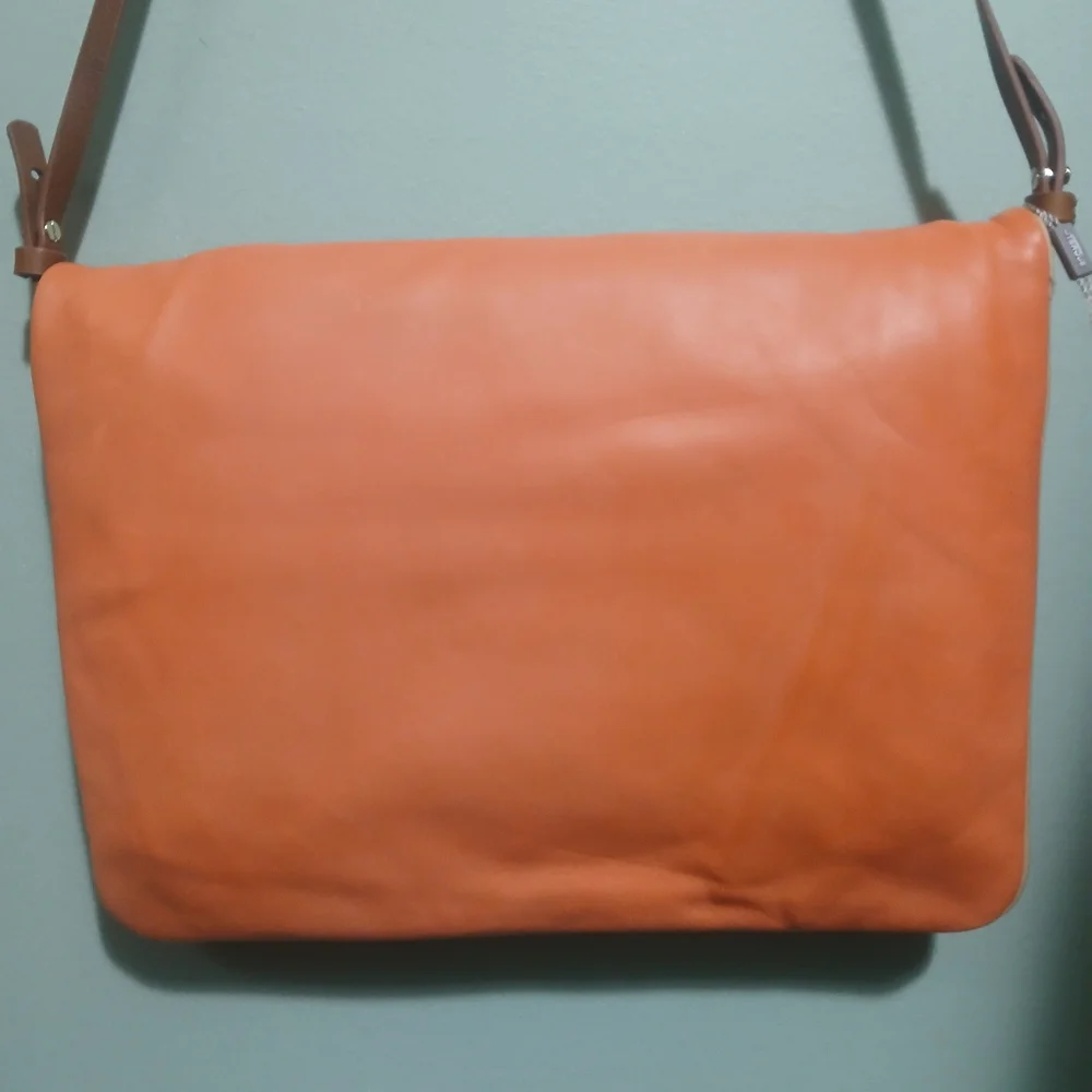 NEW Uterque Leather Bag - Picture 3 of 10